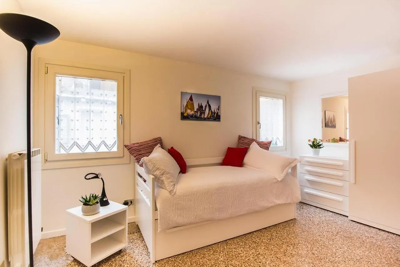 Cozy House-Close To Biennale And St. Mark Square Villa Venice Holiday home