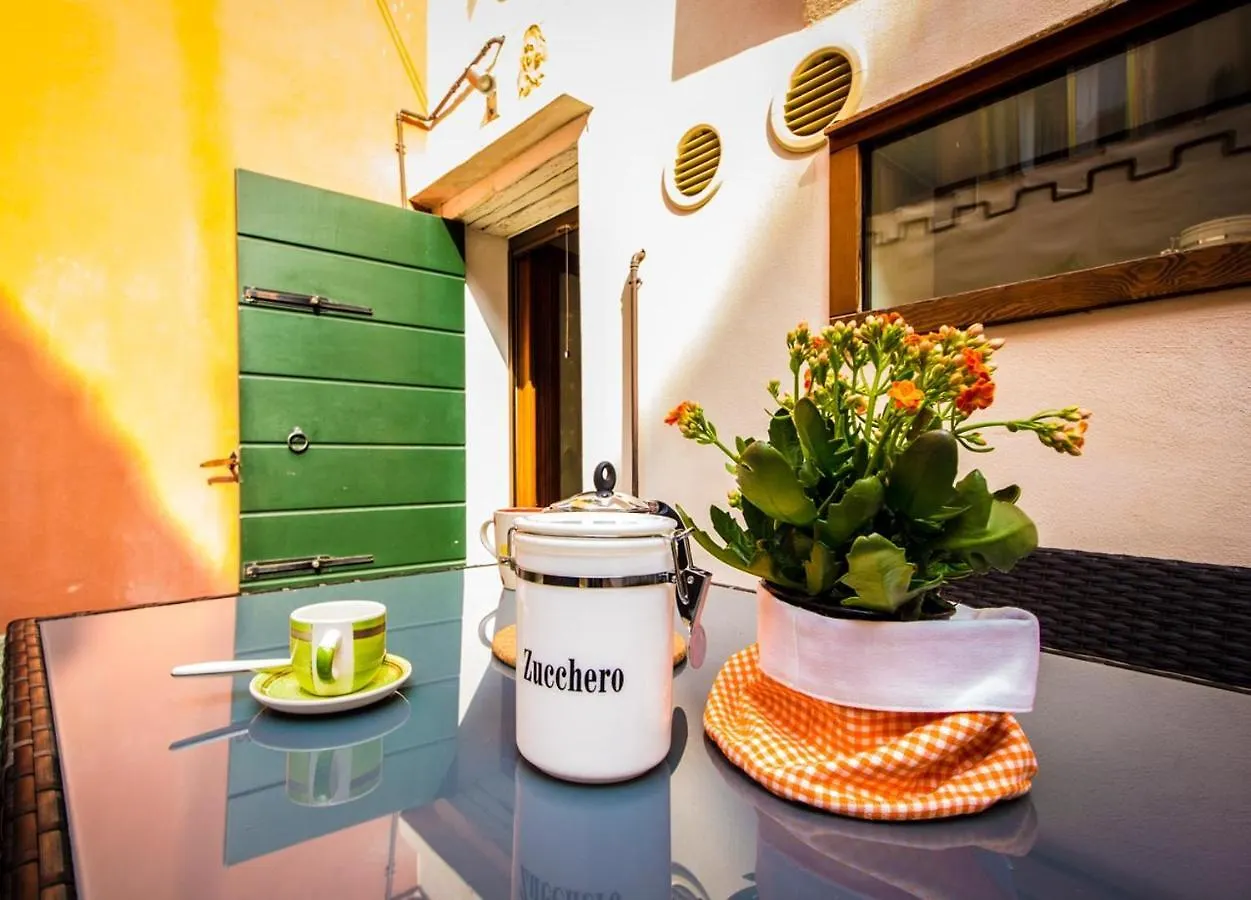 Dom wakacyjny Willa Cozy House-close to Biennale&St. Mark Square Wenecja Włochy